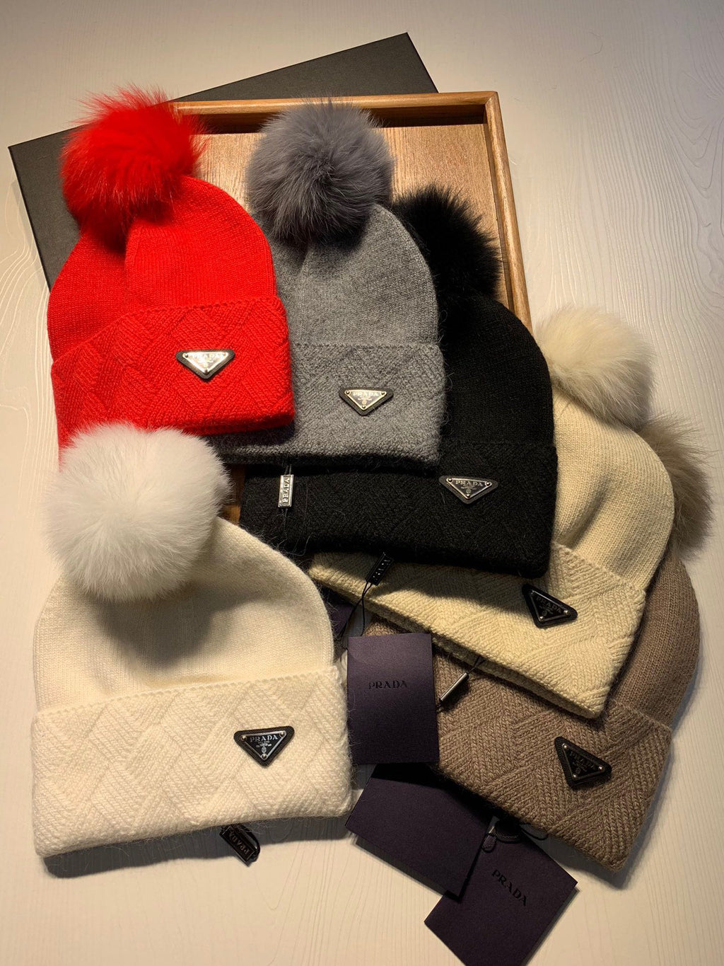 PRADA BEANIE HAT IN DOVE GRAY WOOL AND RABBIT FUR 361434