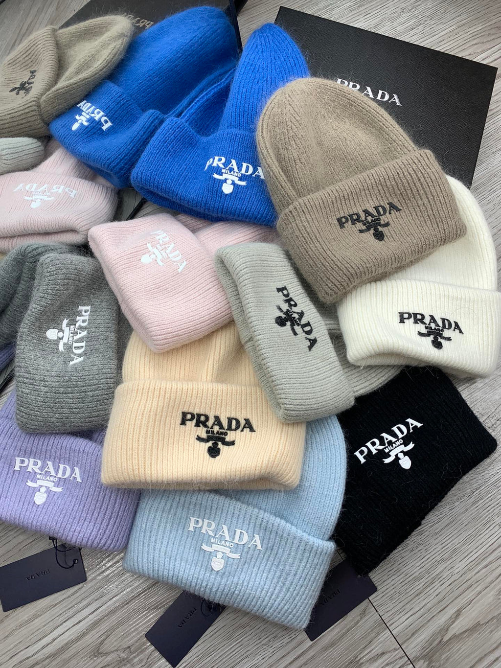 PRADA BEANIE HAT IN PALE GRAY WOOL 108746
