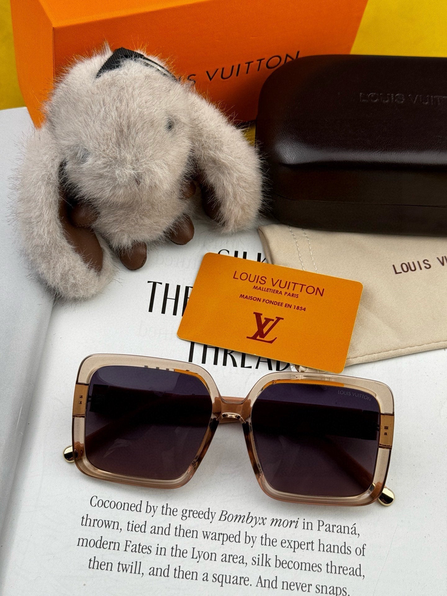 LOUIS VUITTON LARGE SQUARE SUNGLASS L6250 IN ACETATE