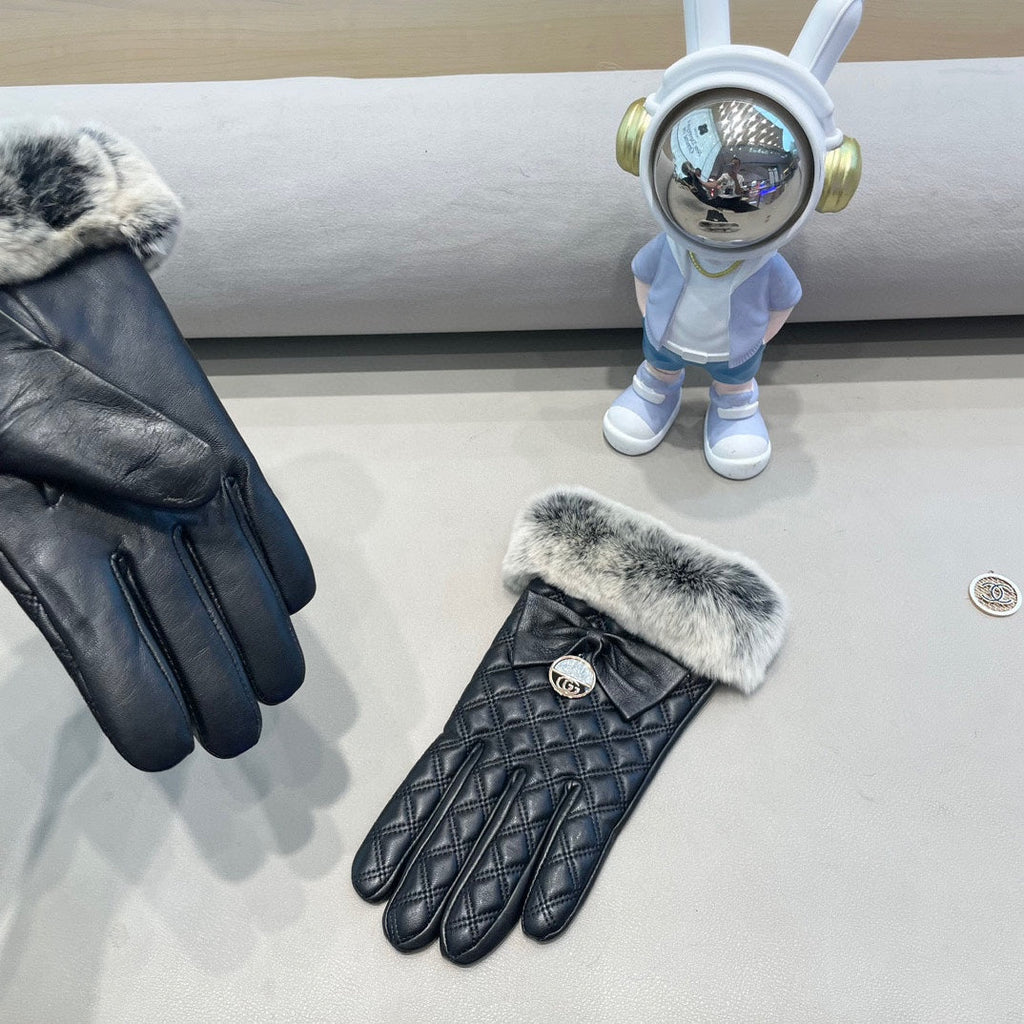 GUCCI TOUCHSCREEN GLOVES WITH BOW IN BLACK RABBIT FUR MIX LAMBSKIN 463796