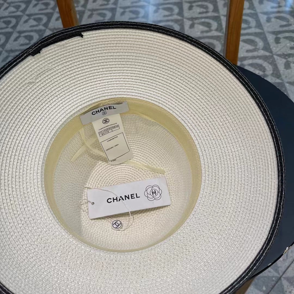 CHANEL STRAW CLOCHE HAT WHITE 672755