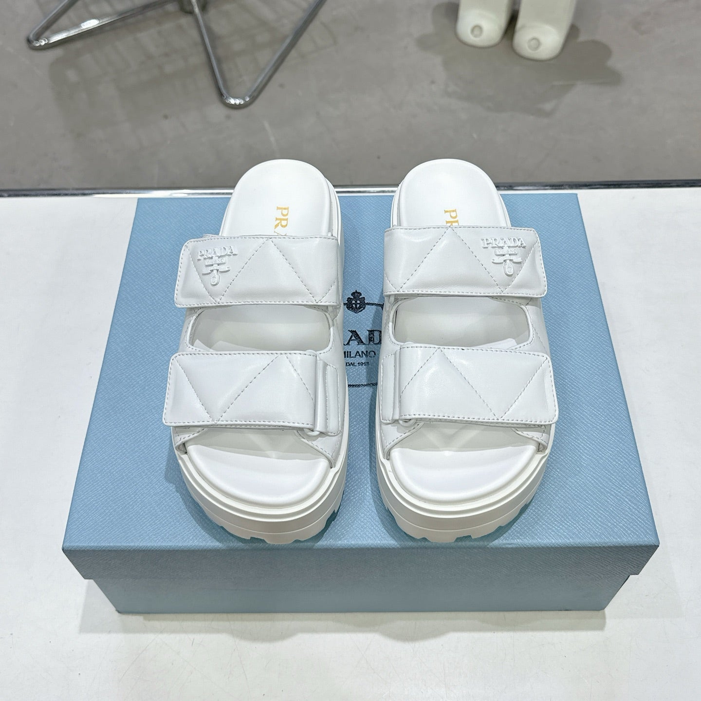 PRADA STRAP SANLS 55MM IN WHITE CALFSKIN