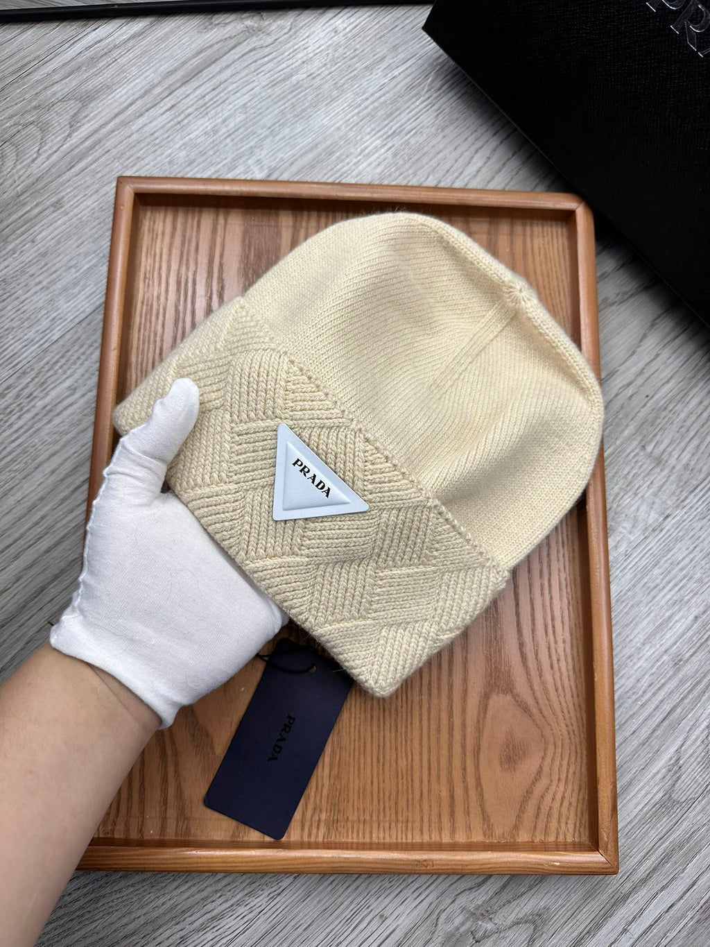 PRADA BEANIE HAT IN BISQUE BEIGE WOOL AND RABBIT FUR 342035