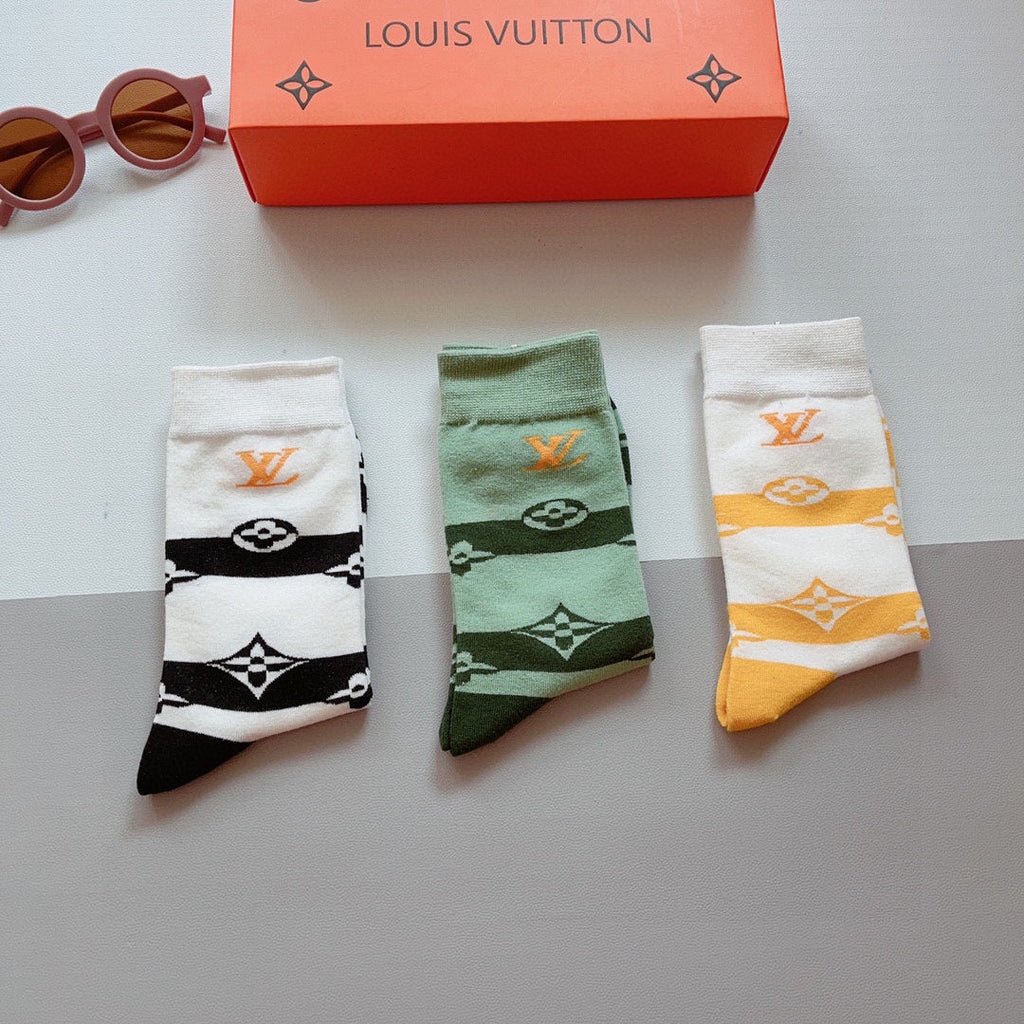 LOUIS VUITTON CREW SOCKS 209979 (1 BOX)