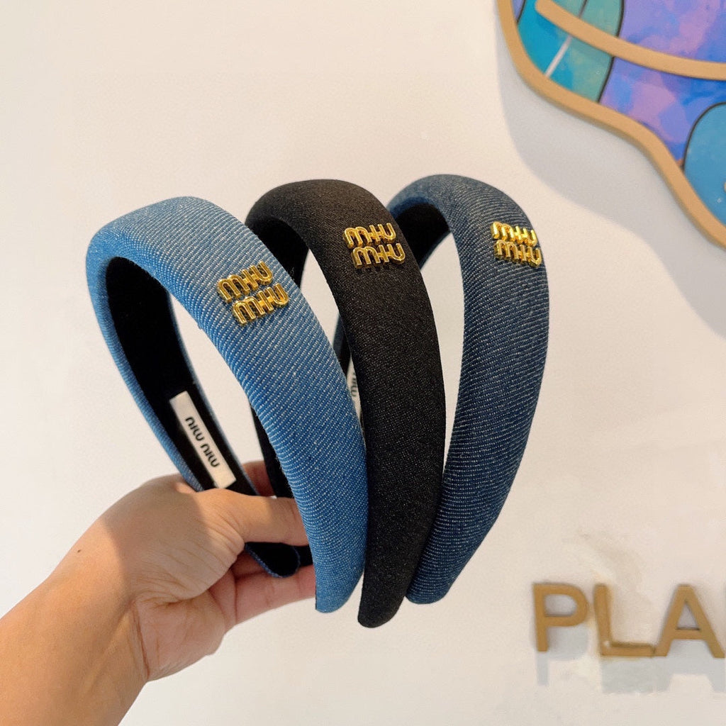 THICK HEADBAND IN BLACK DENIM GOLD LOGO 425463