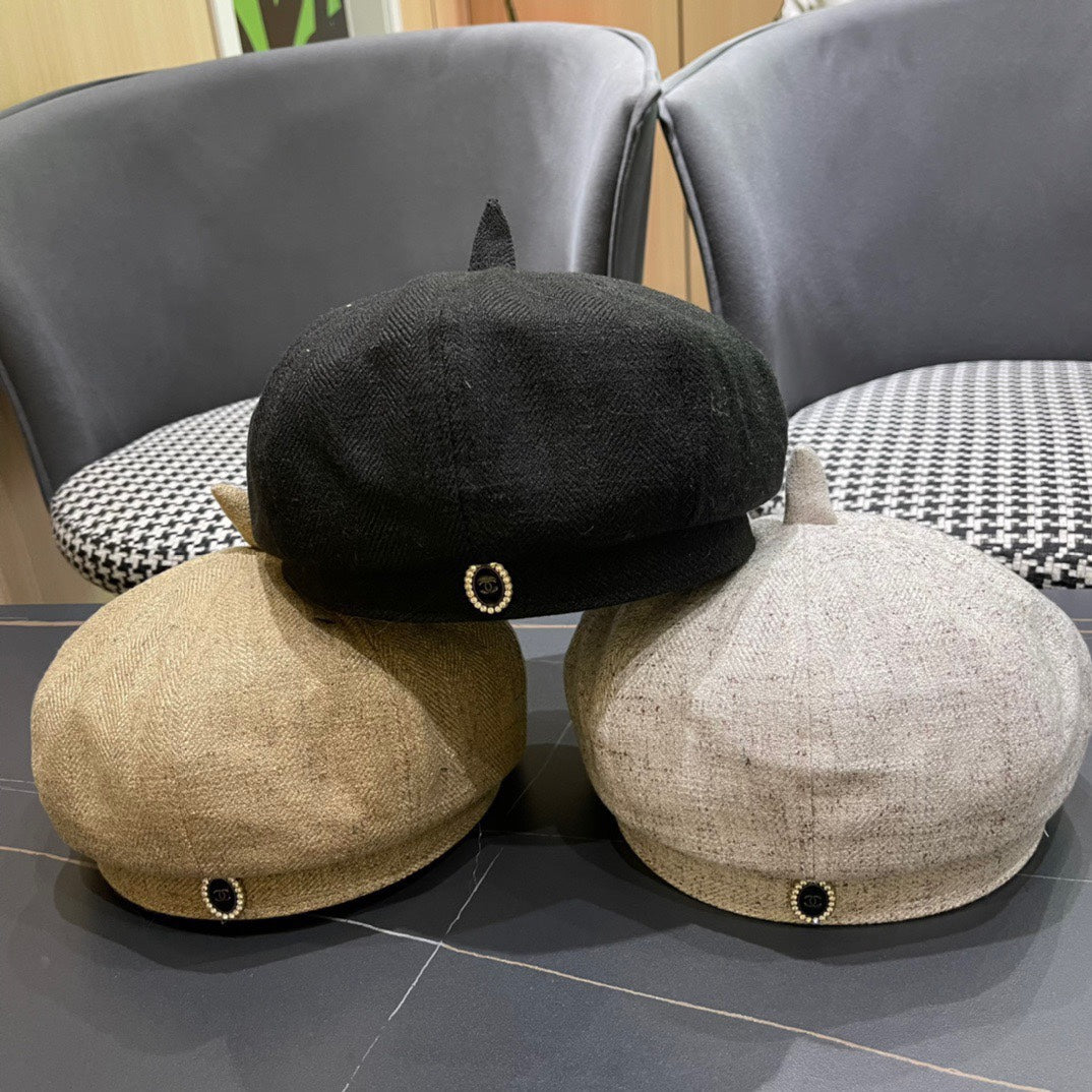 CHANEL BERET HAT IN BEIGE FABRIC 420943