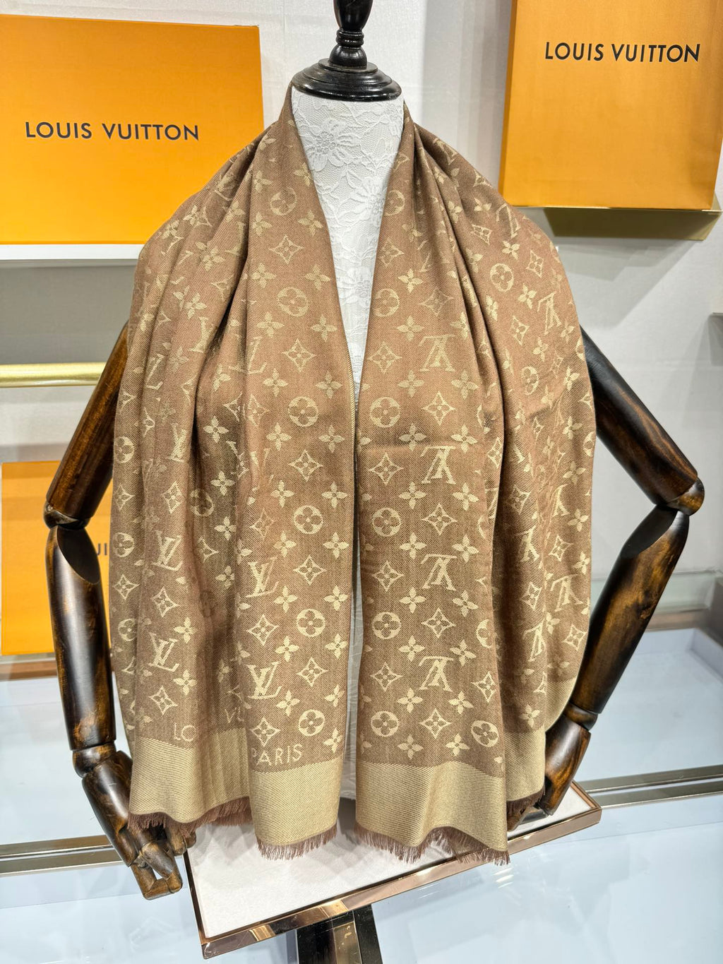 LOUIS VUITTON LV SCARF 140 CM IN WOOL MIX SILK 693014