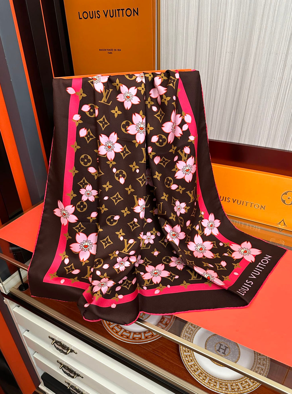 LOUIS VUITTON LV SCARF 90 CM IN SILK 723121