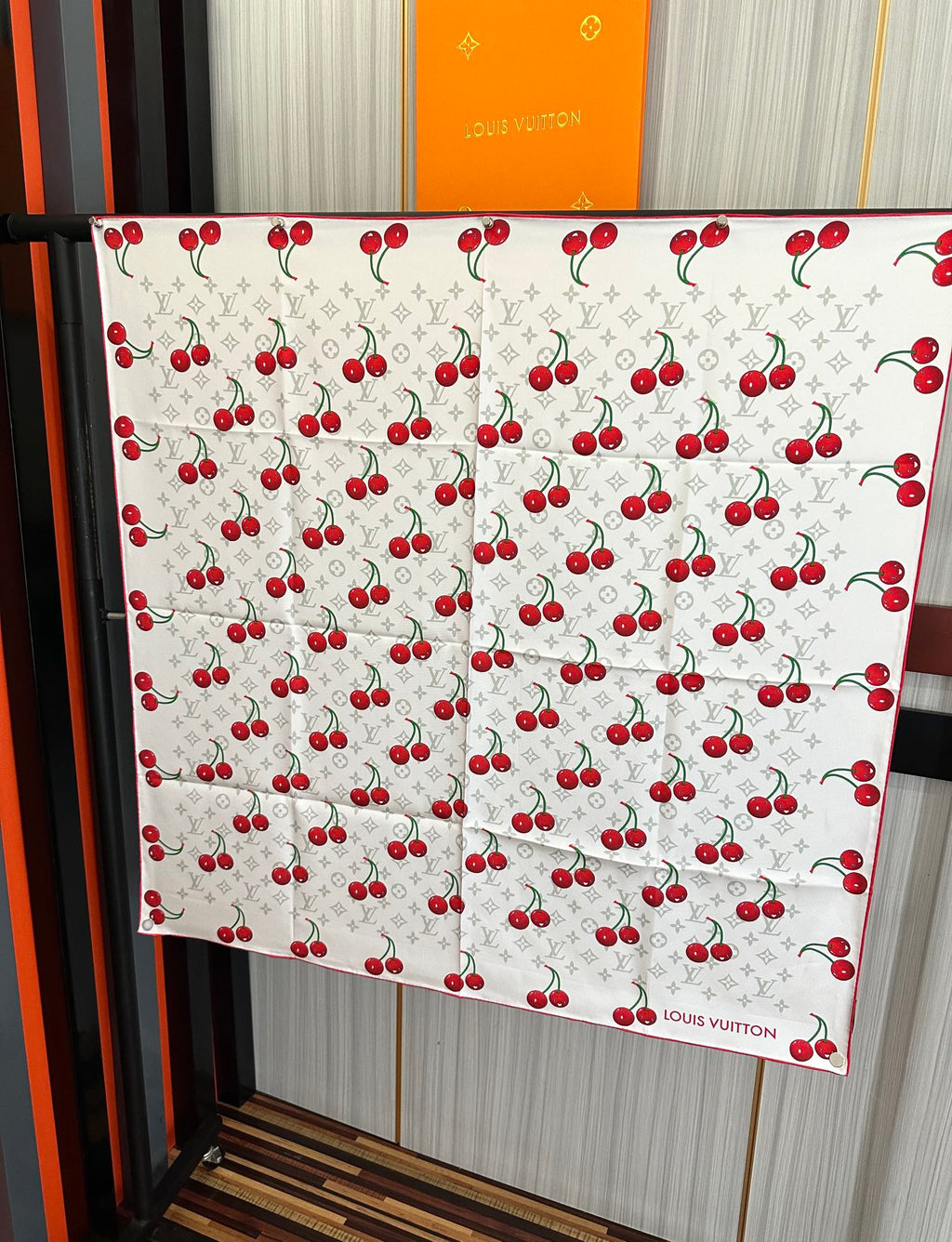 LOUIS VUITTON LV SCARF 90 CM IN SILK 03