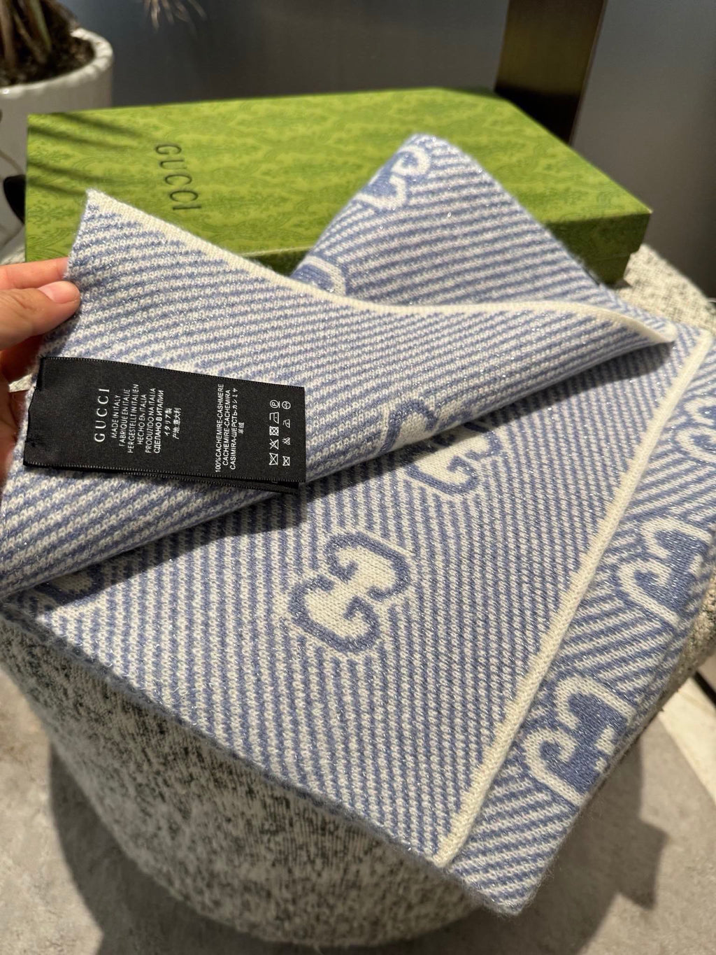 GUCCI SCARF 180 CM IN ELECTRIC BLUE WOOL 405525