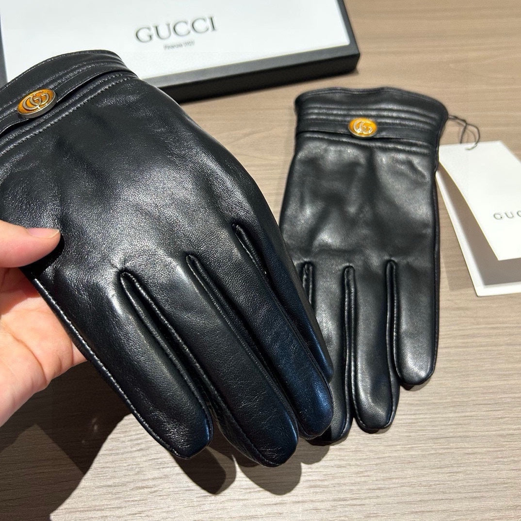 GUCCI TOUCHSCREEN GLOVES IN BLACK LAMBSKIN 435967