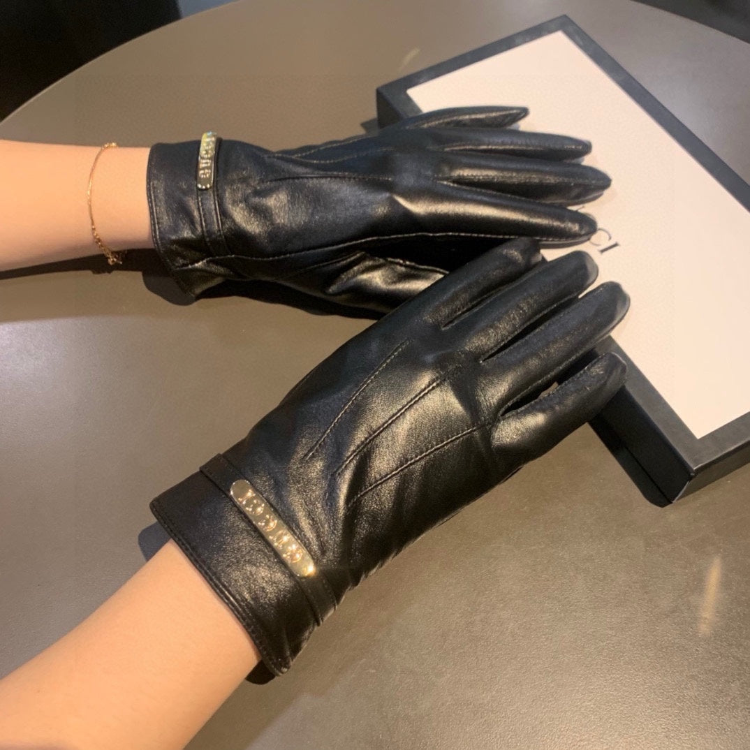 GUCCI TOUCHSCREEN LAMBSKIN GLOVES BLACK 456312