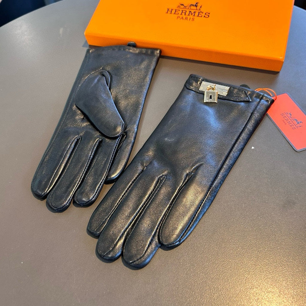 HERMES GLOVES WITH LOCK HARDWARE IN BLACK LAMBSKIN 463858