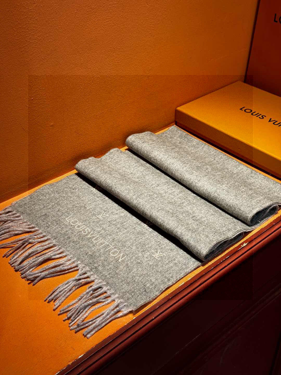 LOUIS VUITTON LV SCARF 180 CM IN CASHMERE 730571
