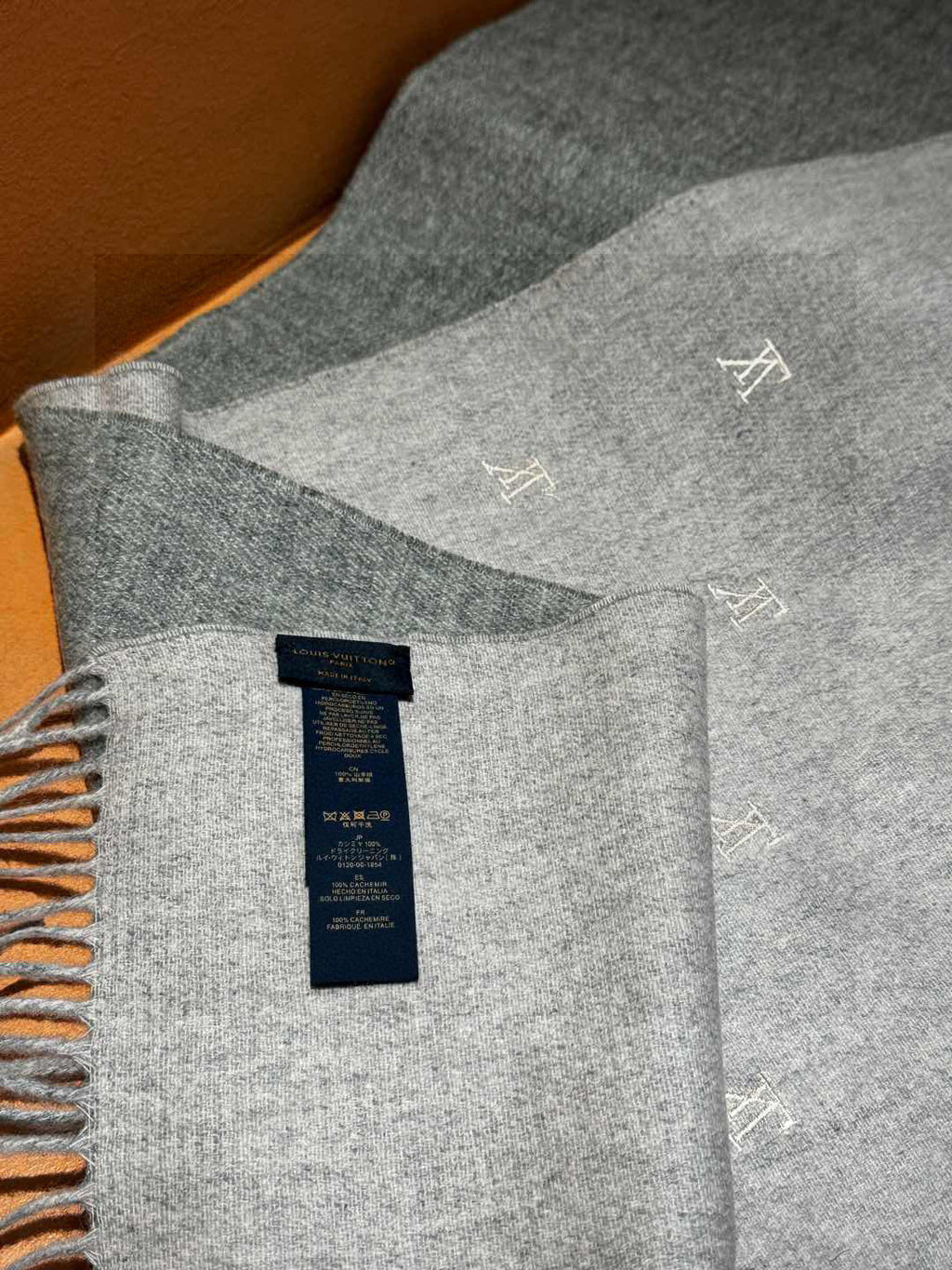 LOUIS VUITTON LV SCARF 180 CM IN CASHMERE 730571