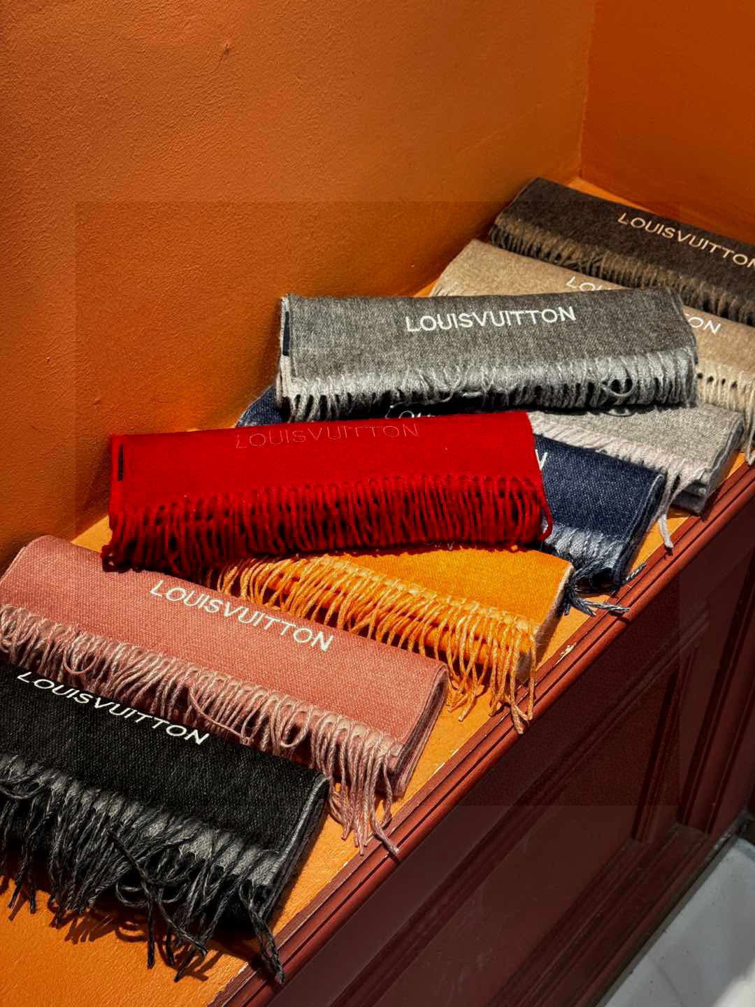 LOUIS VUITTON LV SCARF 180 CM IN CASHMERE 730575