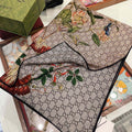 GUCCI 25S SCARF 180 IN CASHMERE 738505