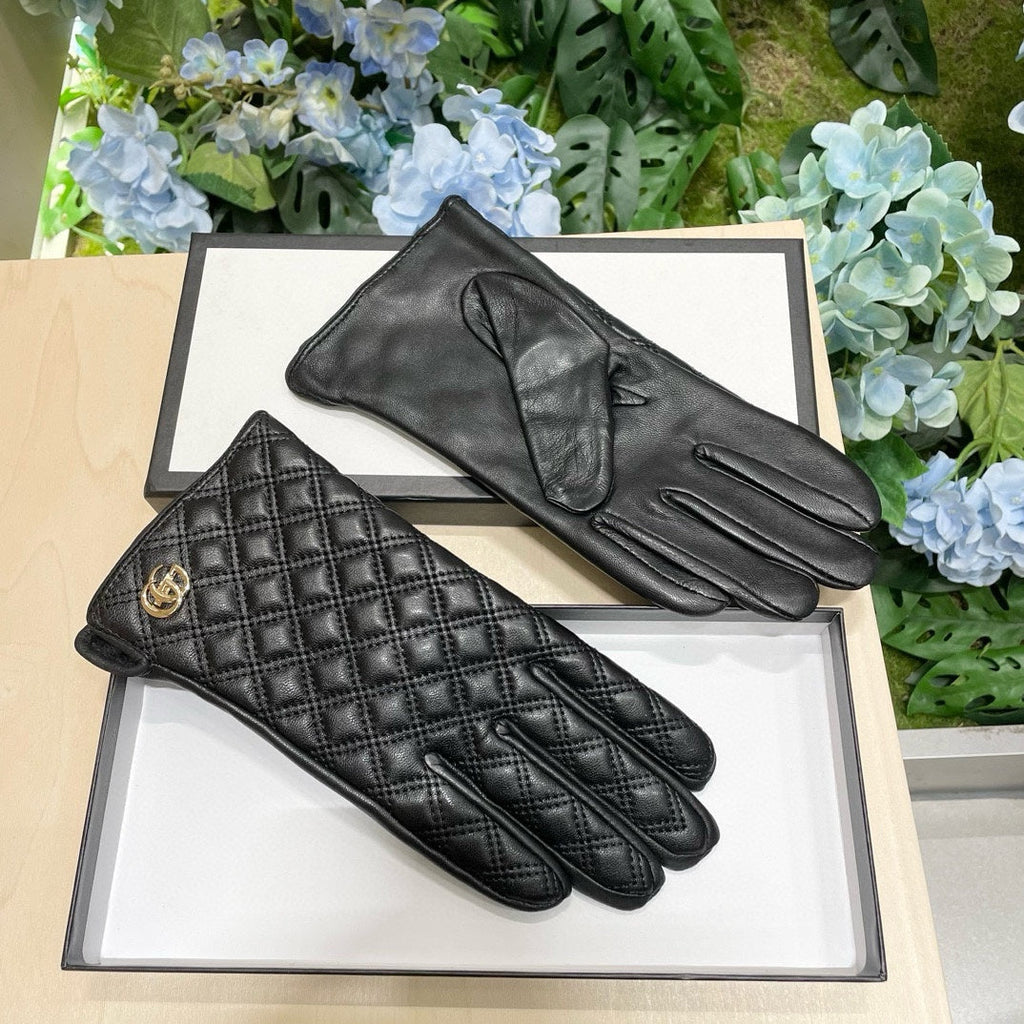GUCCI TOUCHSCREEN GLOVES IN BLACK LAMBSKIN 427401