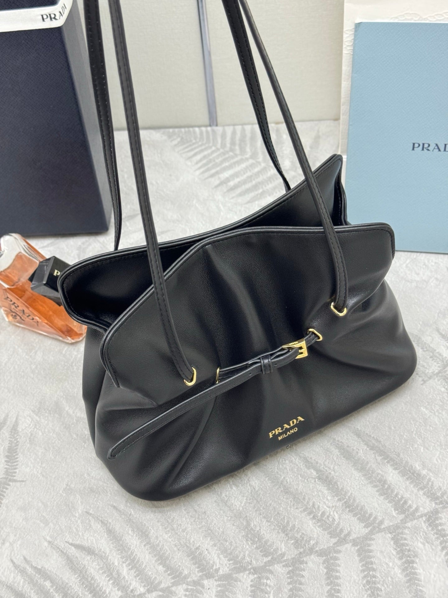 PRADA 25S SMALL BAG 25 IN BLACK CALFSKIN GOLD HARDWARE