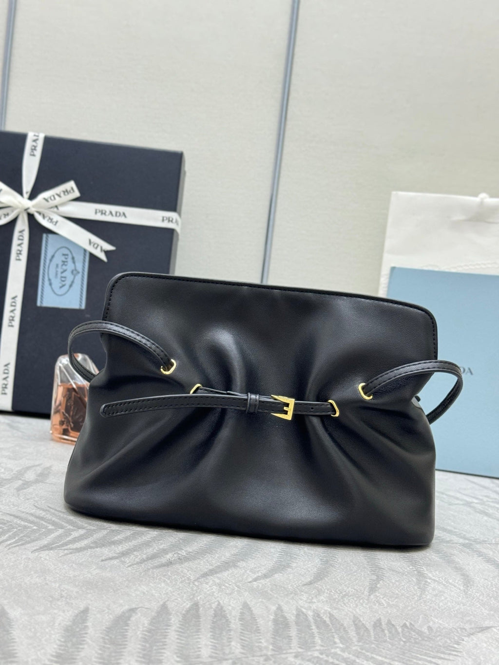 PRADA 25S SMALL BAG 25 IN BLACK CALFSKIN GOLD HARDWRE